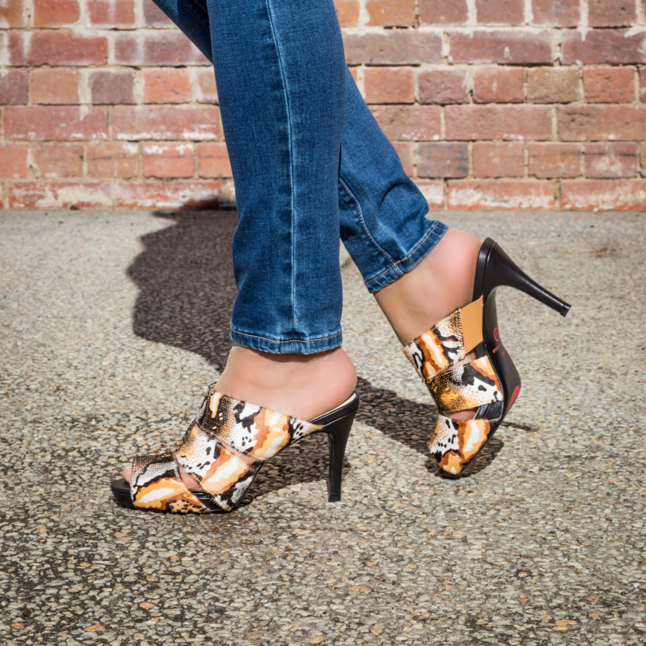 Leather 3 Strap Mule Mid Heel - Triston